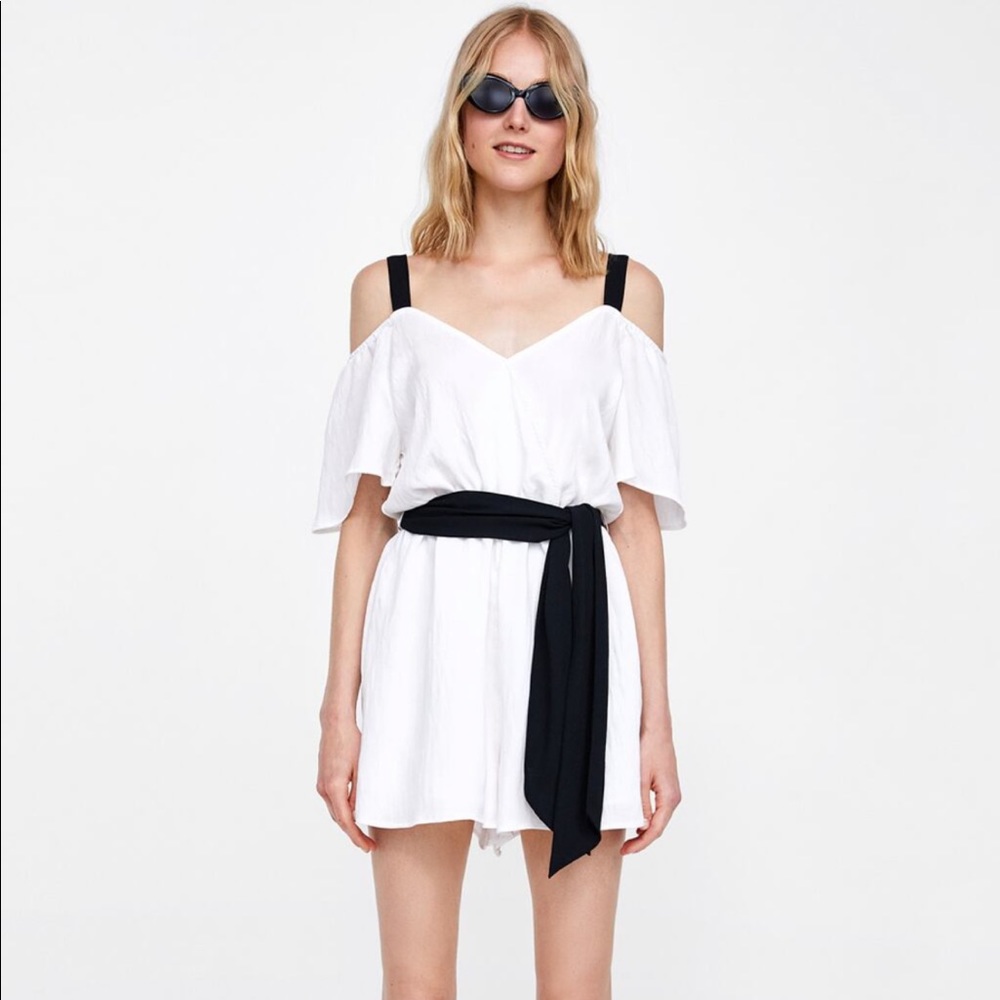 Crossed jumpsuit with bow